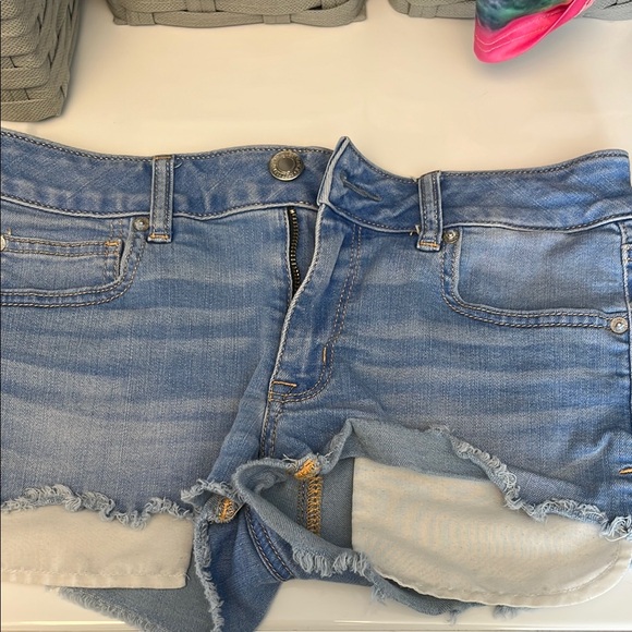 American Eagle Light Blue Denim Shorts size 8 - Picture 1 of 3